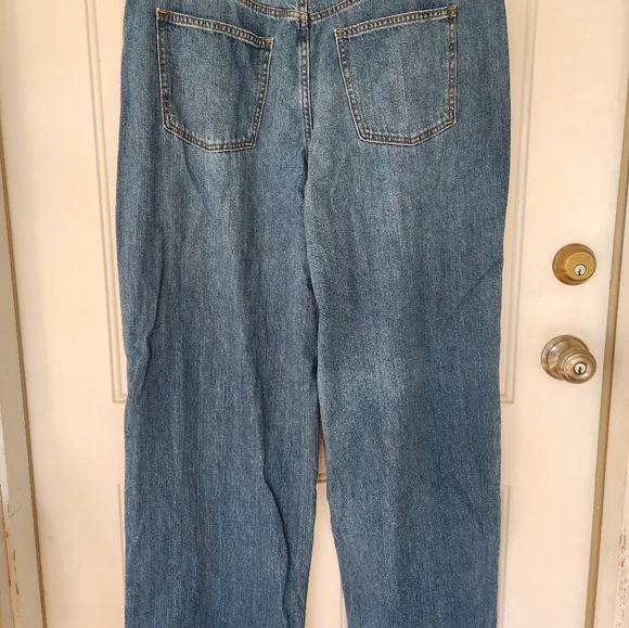 Universal Thread Jeans - Picture 6 of 6